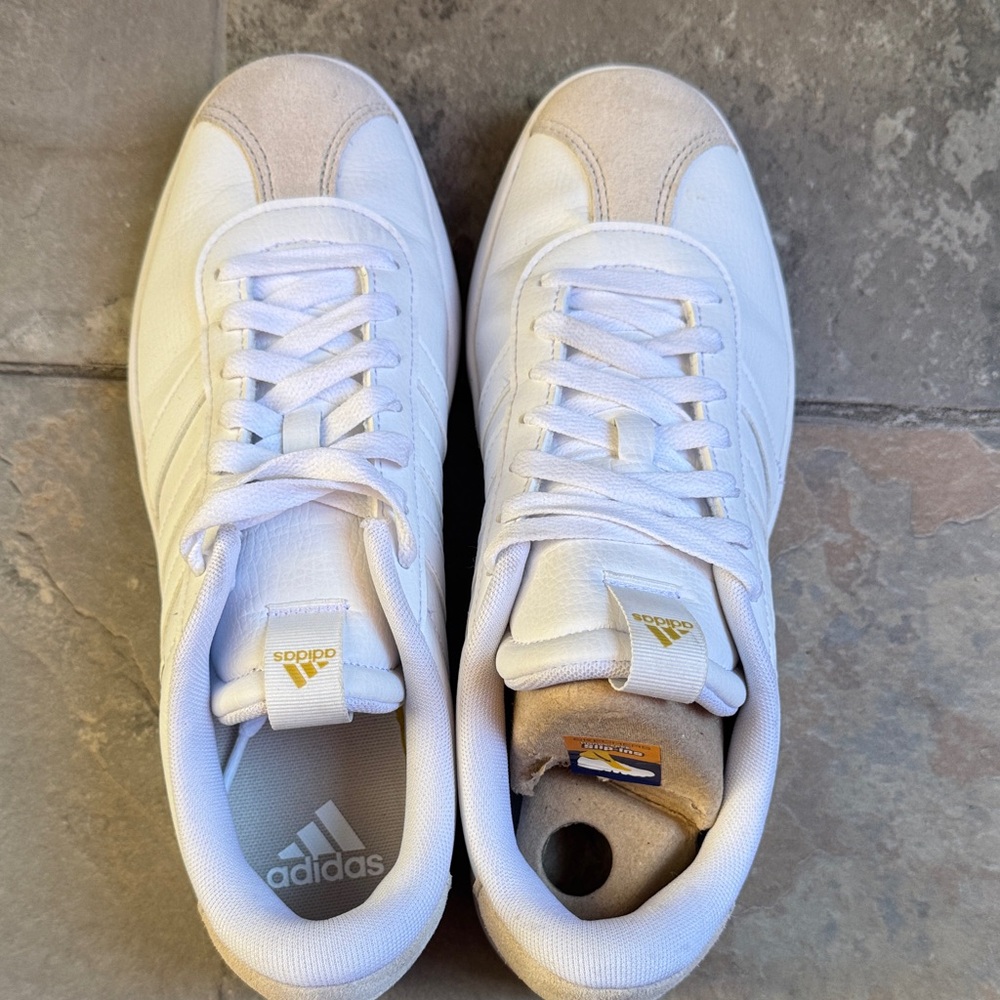 Adidas Elma woman White Leather Casual Sneakers - Picture 3 of 9